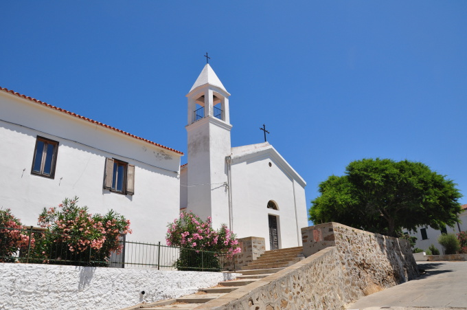 Morto don Giorgio, prete dell'Asinara La Nuova Sardegna — 03 maggio 2008 