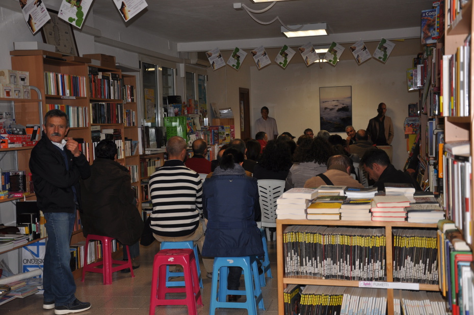 Presentazione “La zona grigia” con gli Humaniora (Porto Torres 13/12/2010)