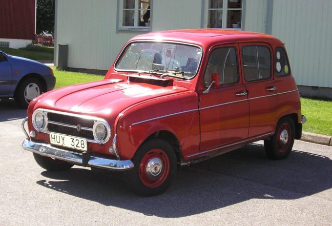 Quando si respirava piano (nella Renault 4)